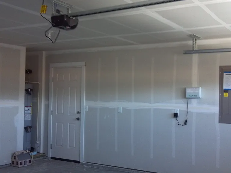 748 N Williams St — Photo 16