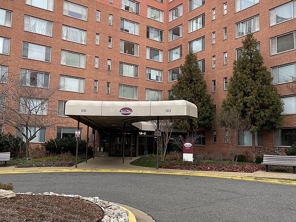 2nd image of 1111 Arlington Blvd APT 331