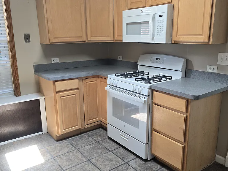 1806 N West St #2 — Photo 3