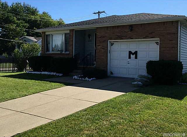 1st image of 221 Howard St