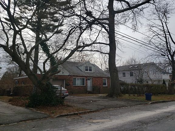 3rd image of 19 Summer Ave