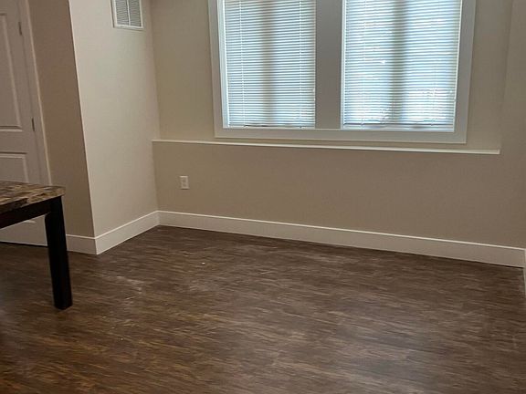 4th image of 1095 Rockland Ave APT 1C