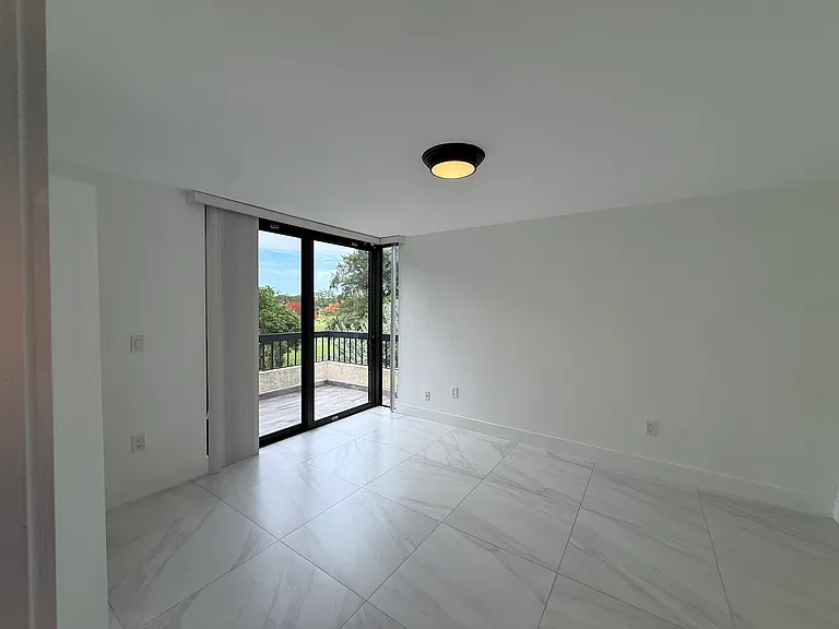 730 Coral Way #302 — Photo 38