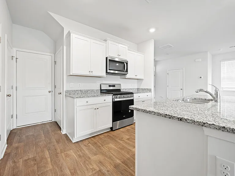 661 Silver Spruce St — Photo 12