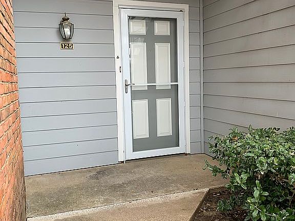 2nd image of 2112 Amesbury Dr Unit 125
