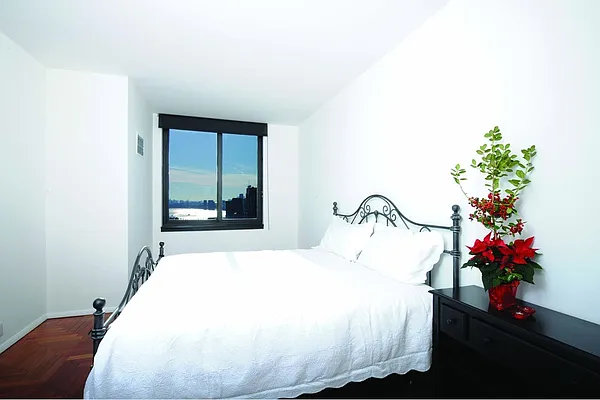 Rented by Stribling | media 4