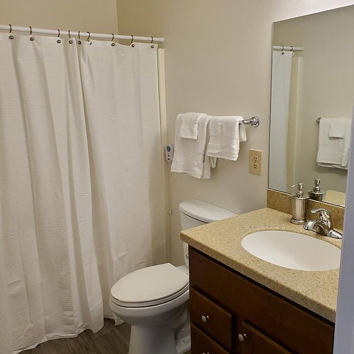 1st image of 935 E Juniper Pl