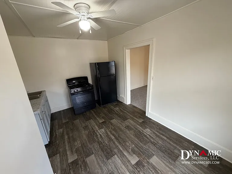 330 N Spring Ave | 4-Plex Downtown Sioux Falls — Photo 12