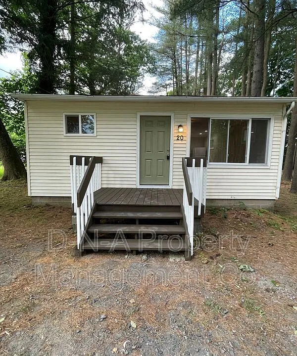 272 Acres Rd