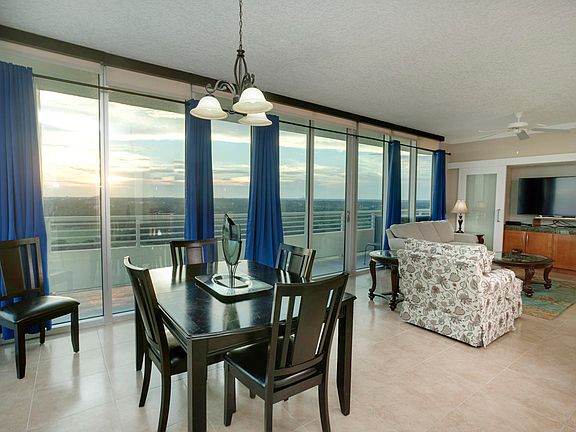 4th image of 2060 Beach Blvd