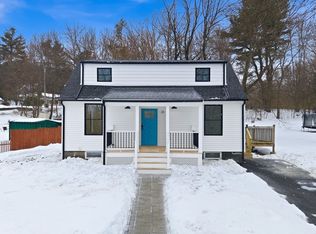 26 Rivulet St, Uxbridge, MA 01569