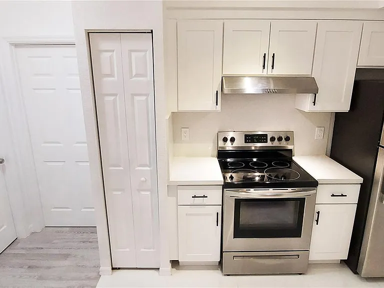 2501 Centergate Dr #203 — Photo 2