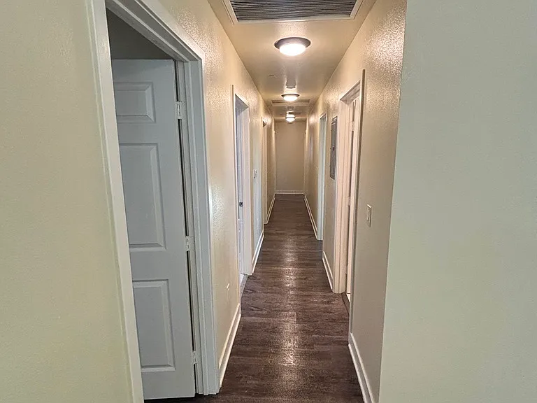 6414 1/2 Denver Ave — Photo 11