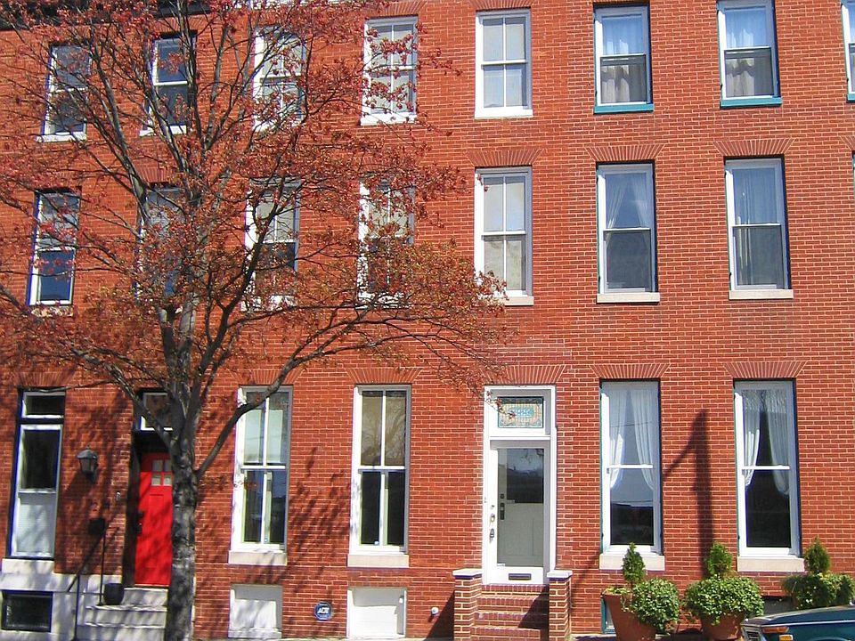 Front of house on East Lombard street
