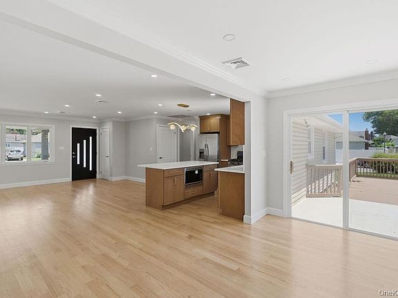5th image of 2934 Kinloch Road