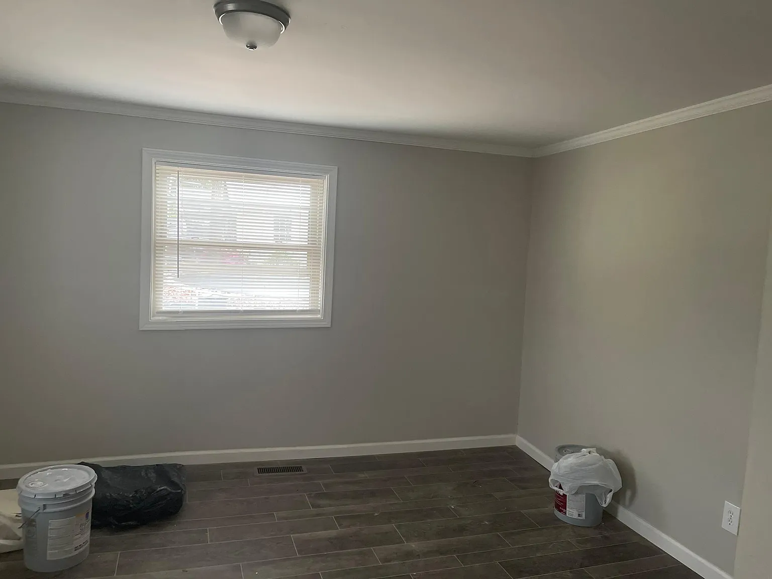 3 bed, 1110 sqft, $1,300 — Photo 4