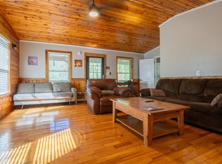 100 Ethans Ln, Campton, KY 41301