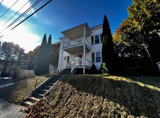 103 Riverside Dr, Auburn, ME 04210