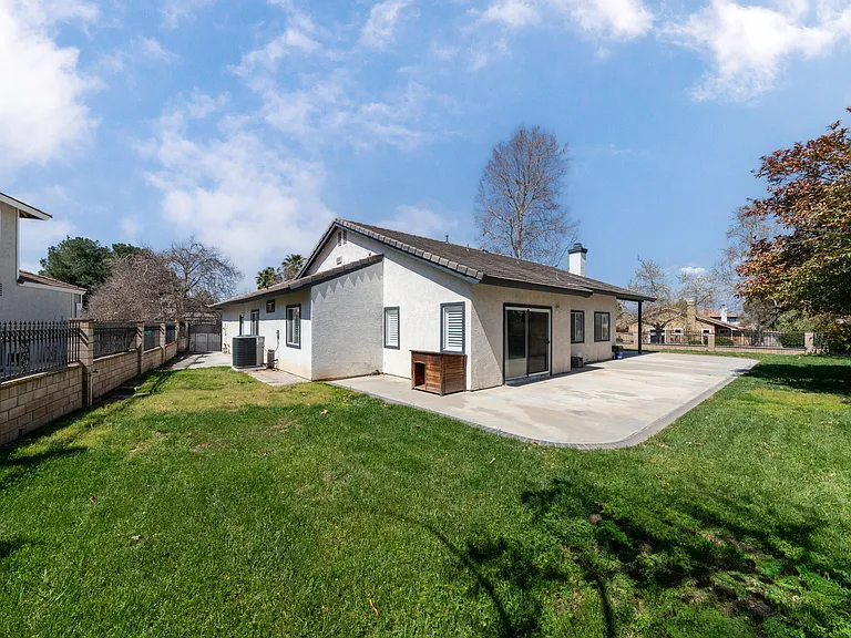 11857 Saint Andrews Pl — Photo 7