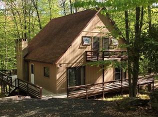 113 Butternut Ln, Greentown, PA 18426