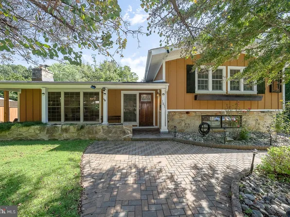 141 Gypsy Ln, King Of Prussia, PA 19406