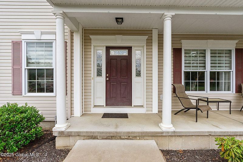 3rd image of 238 Woodsfield Drive