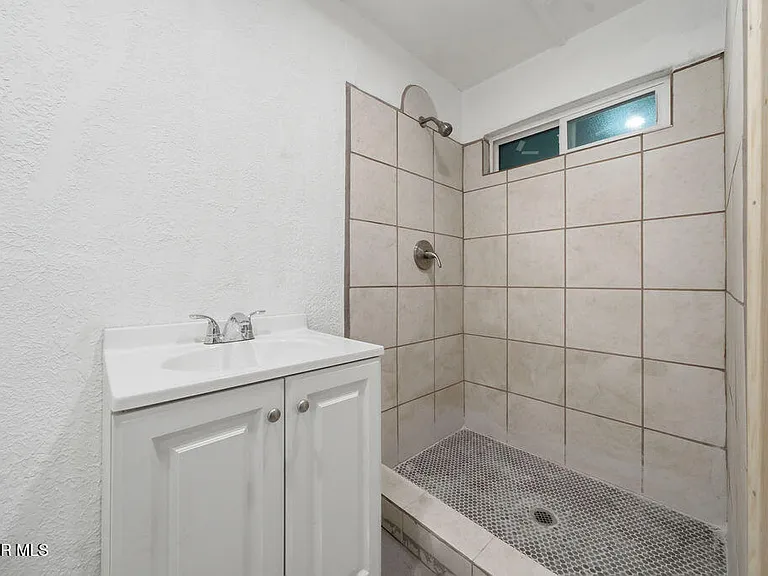 5833 Ybarra Ct — Photo 8