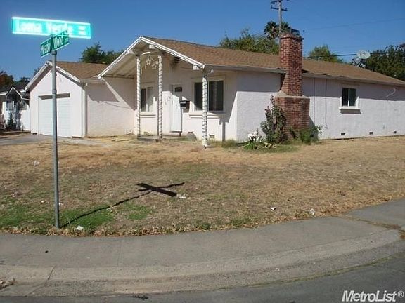 2nd image of 2595 Meadow Wood Cir