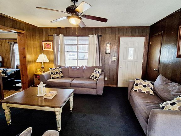 3rd image of 491 Forrest Ave