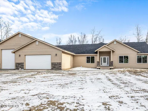 8422 E Big Farm Cir, Palmer, AK 99645