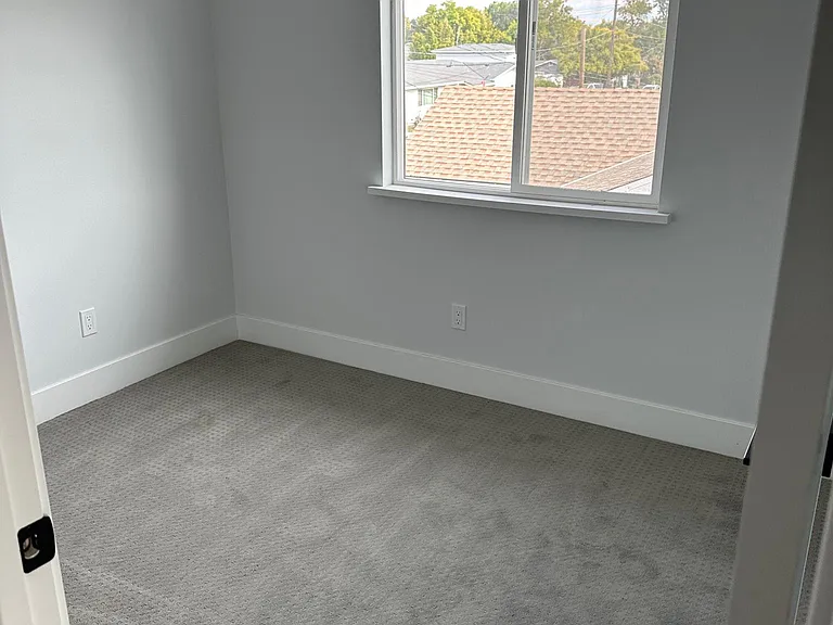 1100 Jean Ave #B — Photo 6