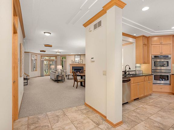 4th image of 10855 Falling Water Ln Unit B