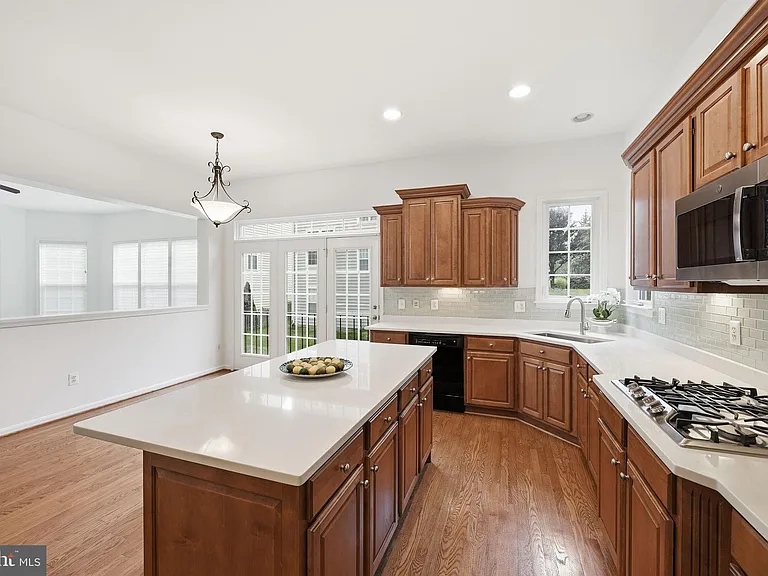 21817 Wingfoot Ct — Photo 15