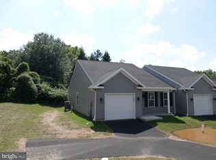 144 Broad St, Mohnton, PA 19540