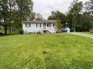 217 Burket Dr, Roaring Spring, PA 16673
