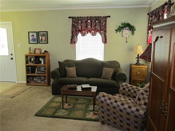3rd image of 1524 Maplewood Ave