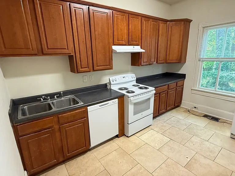 Large Kitchen with New Dishwasher and New Stove. Refrigerator.