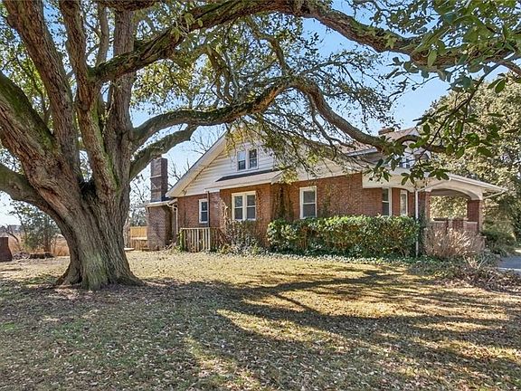 2nd image of 5711 Cornick Rd