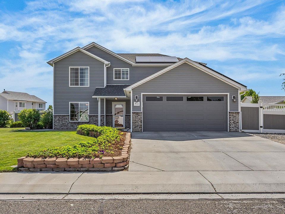 1st image of 612 Quartz Dr