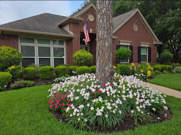 13902 Mill Garden Ct, Houston, TX 77059
