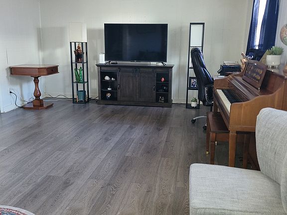 4th image of 16954 Briargate Dr