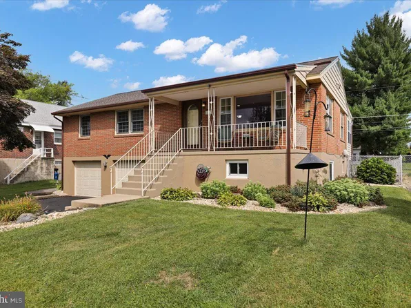 533 Lobelia Ave, Reading, PA 19605