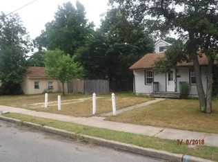 404-406 Lilac St, Lakehurst, NJ 08733