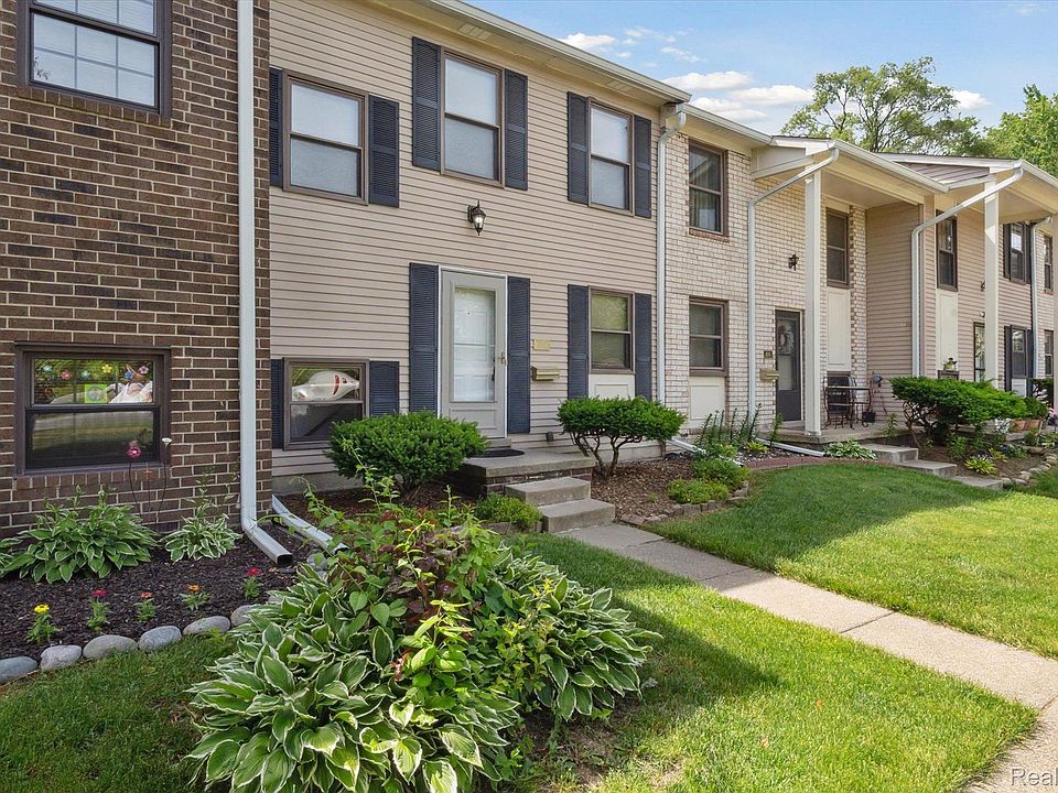 1st image of 8312 Lakeview Dr