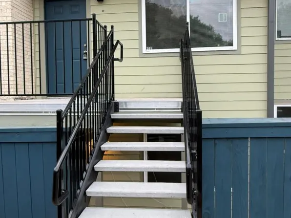 2124 Burton Dr APT 251, Austin, TX 78741