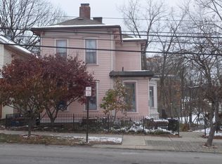 226 W William St, Delaware, OH