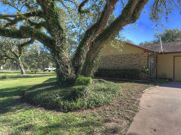 4th image of 282 Live Oak Dr