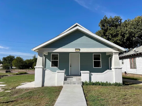 829 S Summit St, Arkansas City, KS 67005