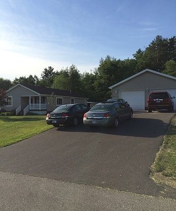 5th image of 920 E C St