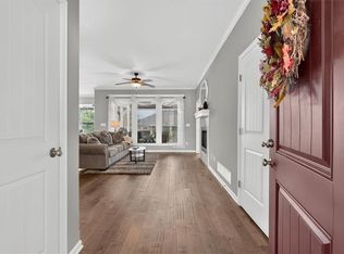 310 Crestview Ct, Raymore, MO 64083